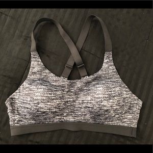 Lightweight by Victoria Sports bra black marl